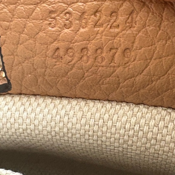 Gucci SoHo Disco GG Crossbody Flap Camelia Beige bag - Picture 11 of 16